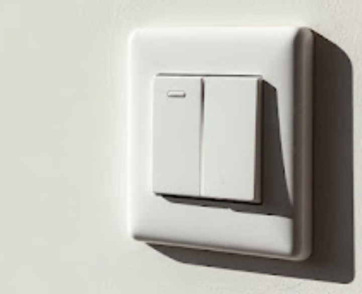 Expert New Orleans Electrician Emergency Helping Homeowners With Circuit Breaker Repairs In the Mid City Neighborhood